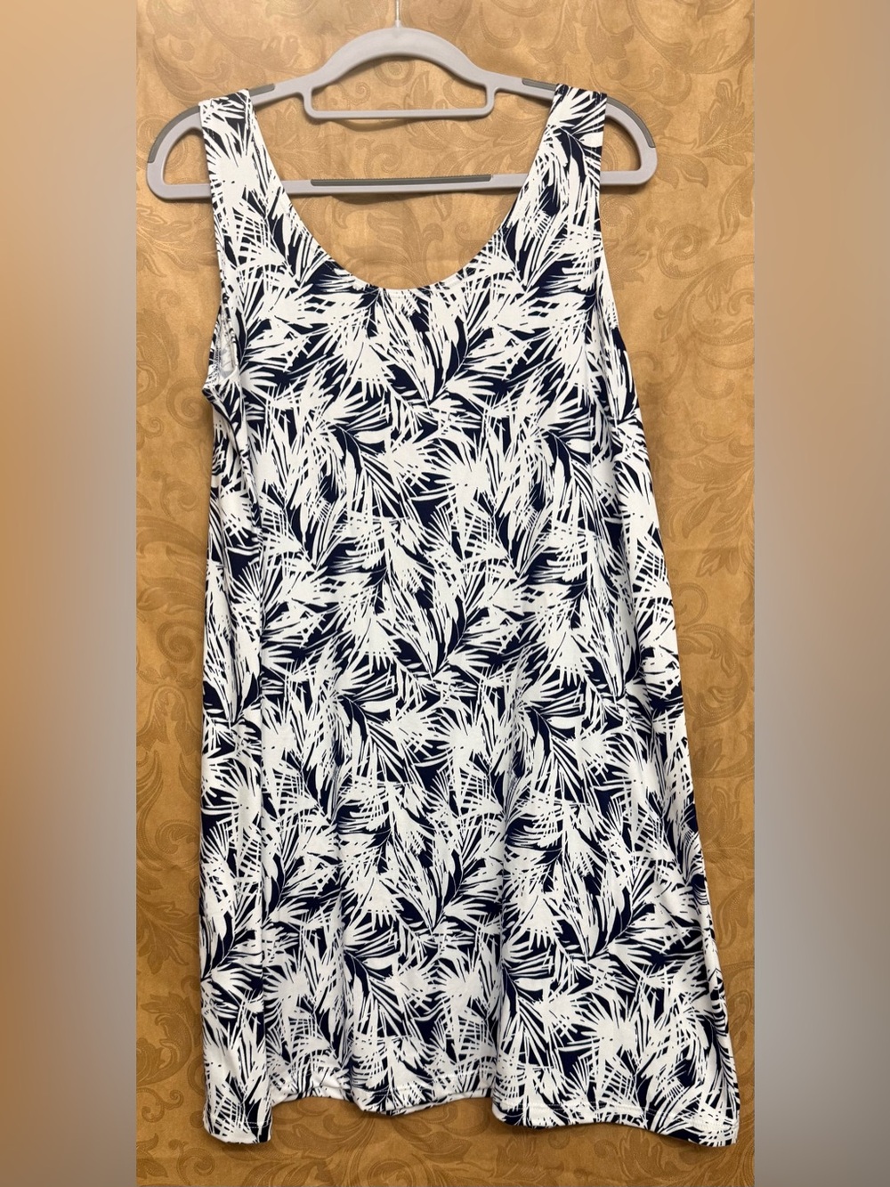 Portacruz White and Navy Leaf-Print Sleeveless Tunic or Dress